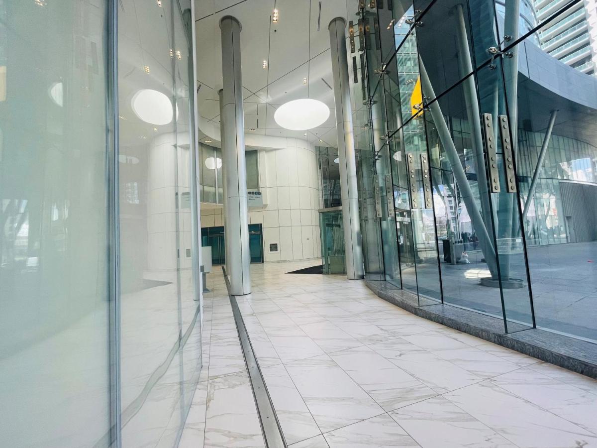 Comfort Opulence Suites Downtown High Floor With Balcony View * Toronto